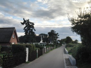 Promenade direkt am Strand in "Am Schwarzen Busch"